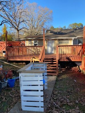 Before & After Deck Staining in Hueytown, AL (1)